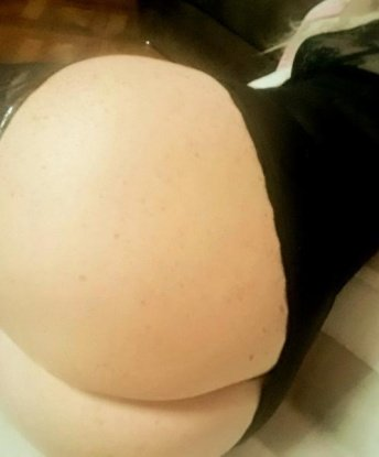👠💋
Я знаю, как сделать твой отдых незабываемым! У меня есть опыт и умение создать атмосферу полного расслабления 🌟
Мои услуги включают классический и эротический массаж, игры ролевого характера и многое другое. Я открыта для экспериментов и новых приключений! 🔥
Все фото настоящие, соответствуют действительности, о чем говорят мои довольные клиенты. 💯
Я живу в Москве и готова принять в гости в уютной атмосфере моей квартиры. 🏢
Ты заслуживаешь самые лучшие ощущения, так что не медли, и давай встретимся! Пиши мне для бронирования встречи. 💌 Карен